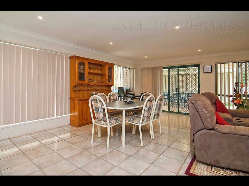 3 Sorbus Court, Calamvale QLD 4116