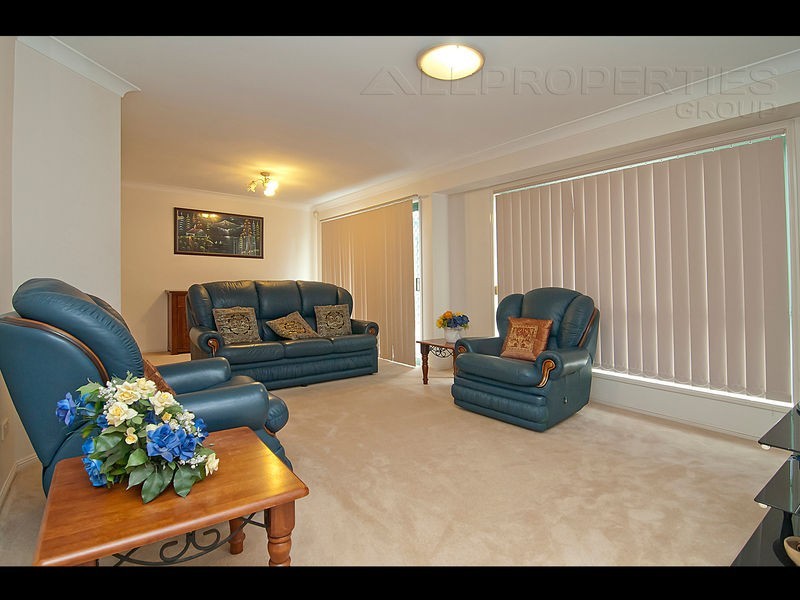 3 Sorbus Court, Calamvale QLD 4116