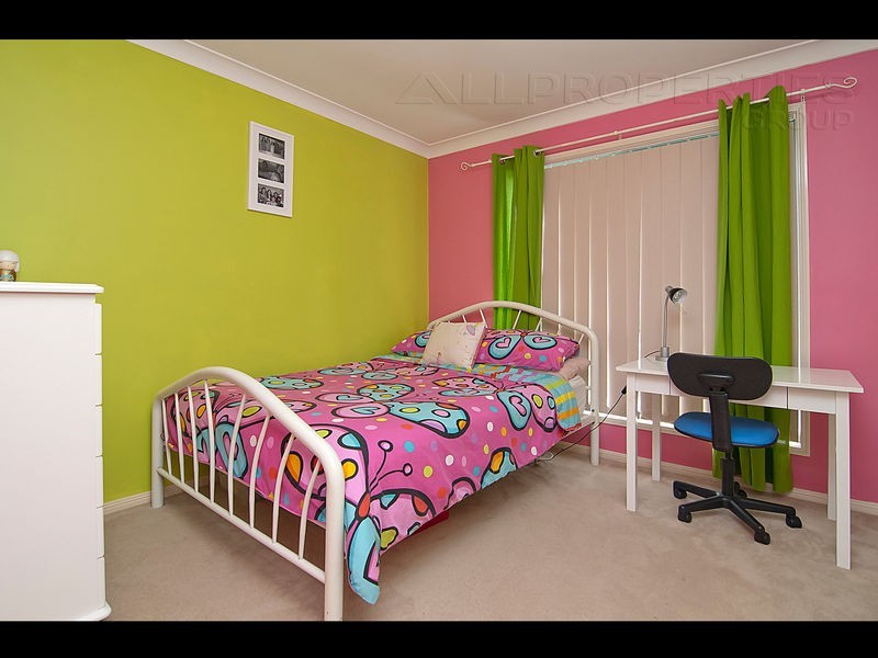 3 Sorbus Court, Calamvale QLD 4116