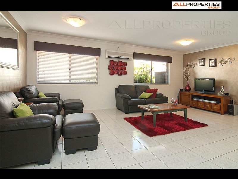 12 Tarragon Place, Forest Lake QLD 4078