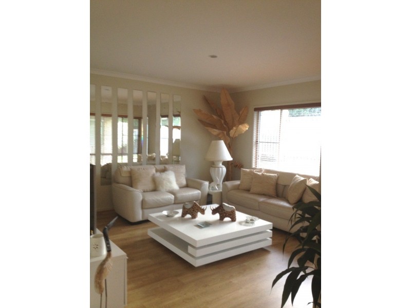 1 Bottlebrush Street, Heathwood QLD 4110