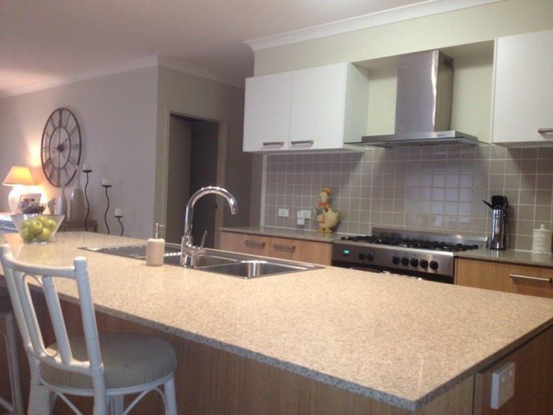 1 Bottlebrush Street, Heathwood QLD 4110