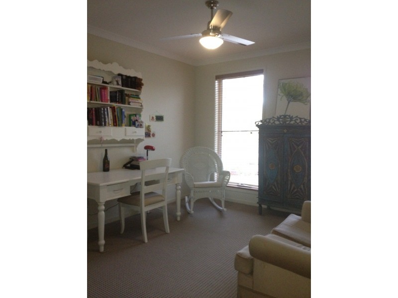 1 Bottlebrush Street, Heathwood QLD 4110