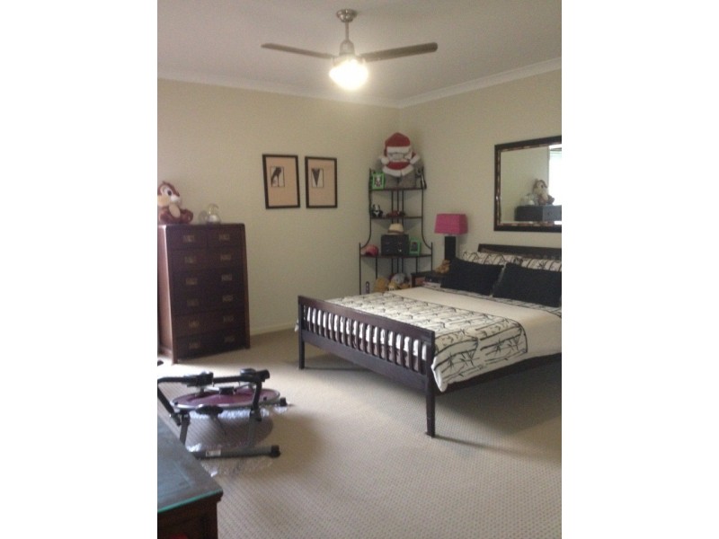 1 Bottlebrush Street, Heathwood QLD 4110