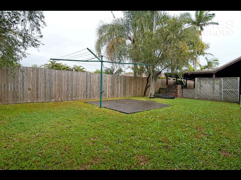 1 Clabon Street, Hillcrest QLD 4118