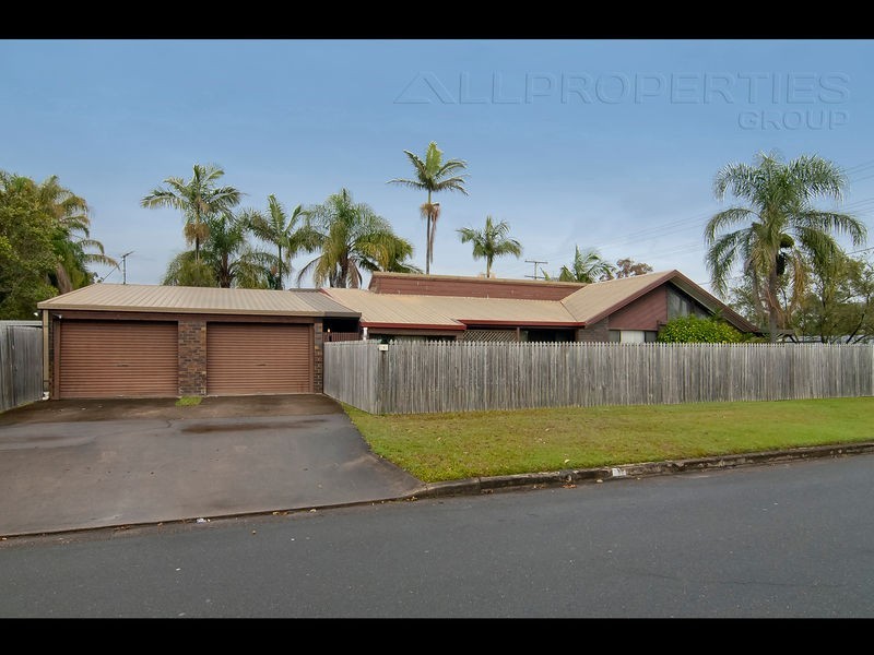 1 Clabon Street, Hillcrest QLD 4118