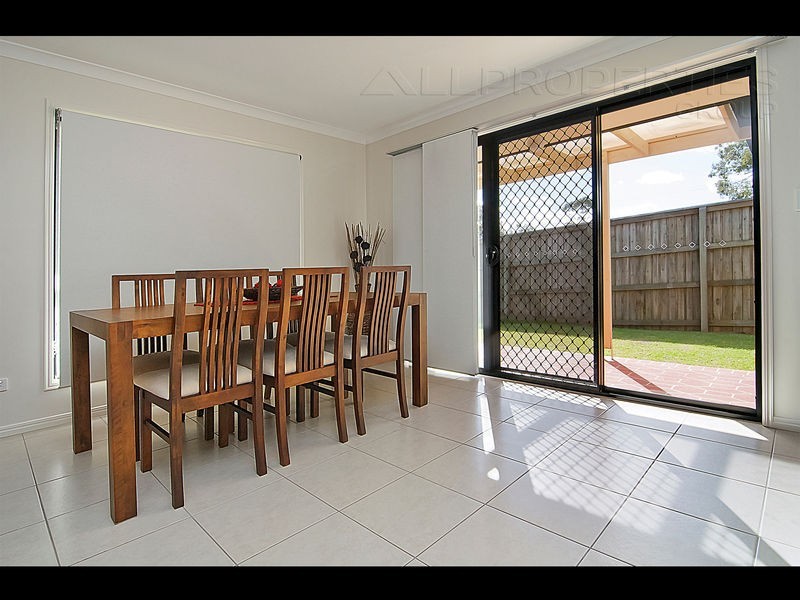 37 Dart Pl, Parkinson QLD 4115