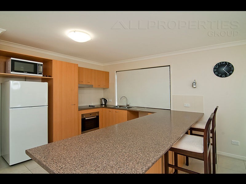 37 Dart Pl, Parkinson QLD 4115
