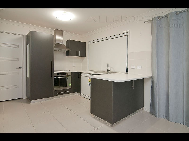 15 Doulton Street, Calamvale QLD 4116