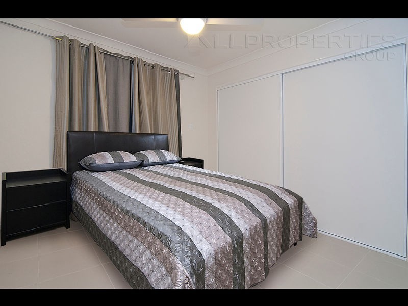 15 Doulton Street, Calamvale QLD 4116