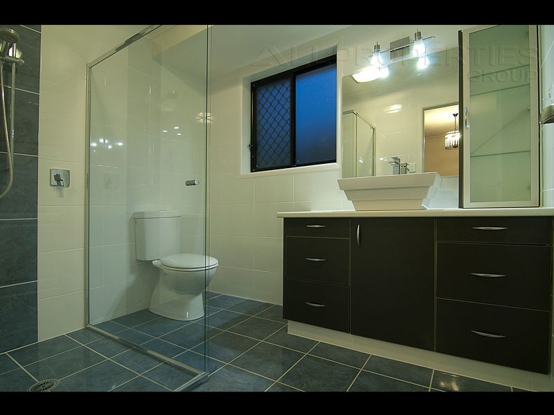 15 Doulton Street, Calamvale QLD 4116