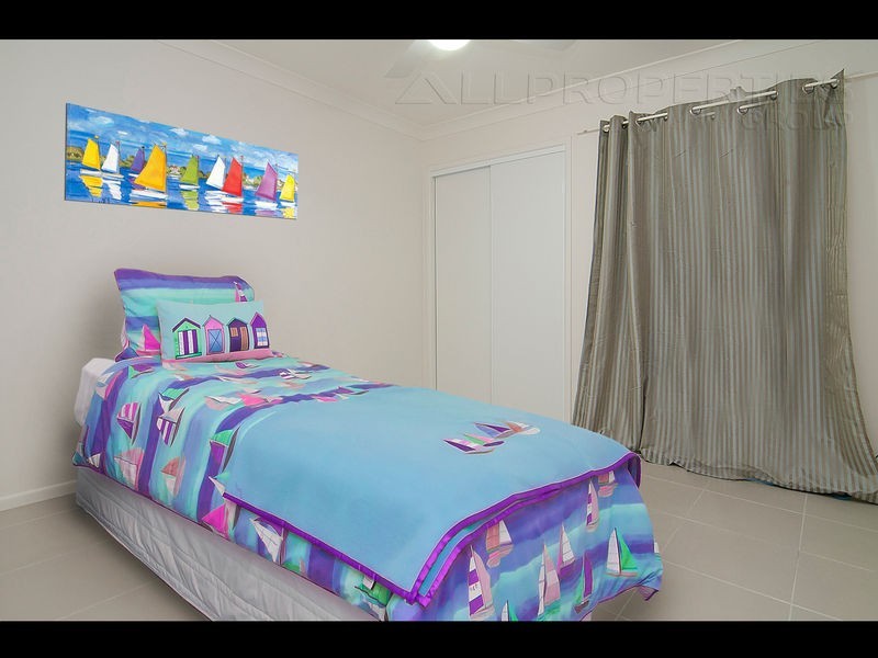 15 Doulton Street, Calamvale QLD 4116