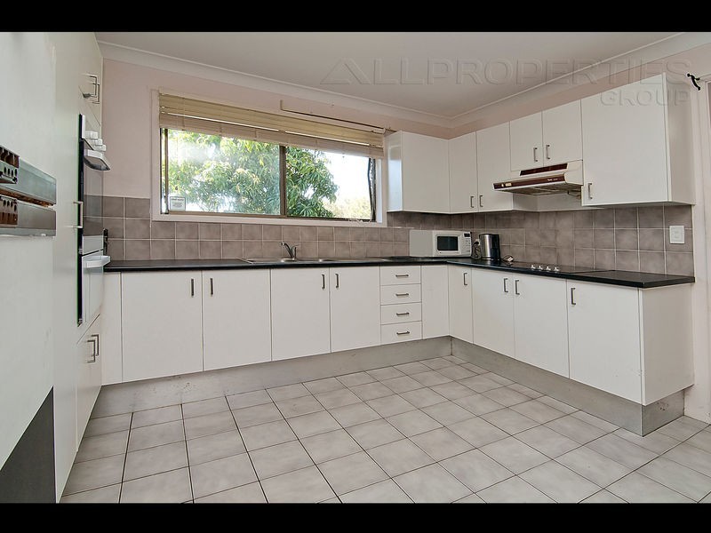 122 Collingwood Drive, Collingwood Park QLD 4301