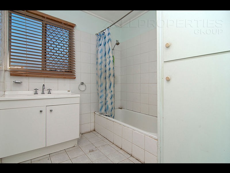 42 Windsor St, Slacks Creek QLD 4127