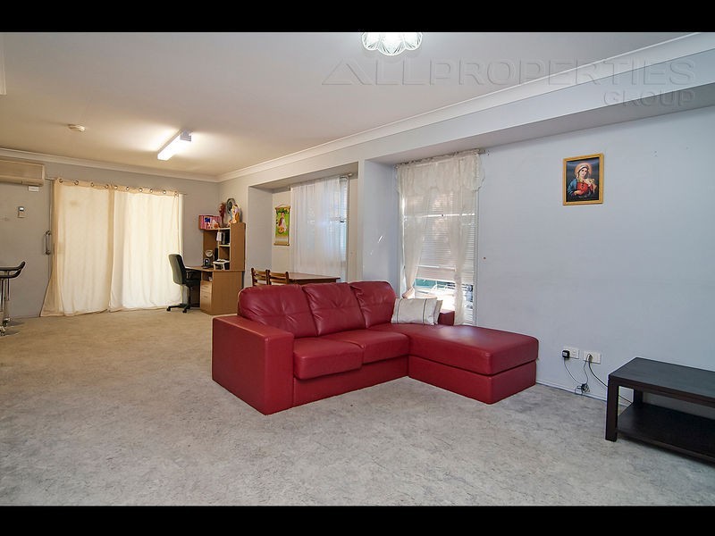 3 Napier Place, Forest Lake QLD 4078