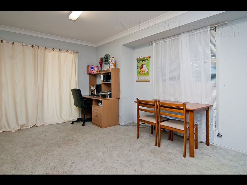 3 Napier Place, Forest Lake QLD 4078