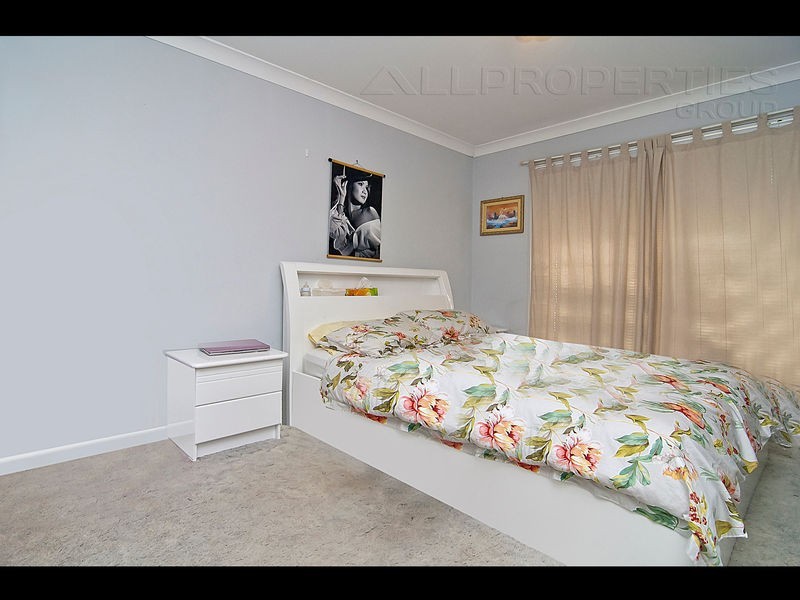 3 Napier Place, Forest Lake QLD 4078