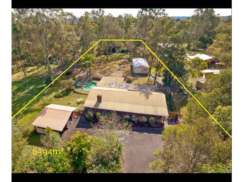 587 – 589 Junction Road, Barellan Point QLD 4306