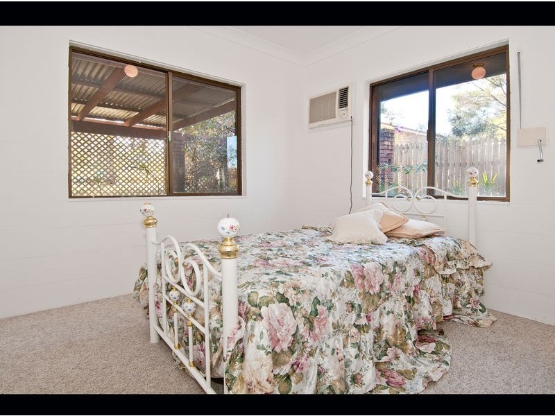 587 – 589 Junction Road, Barellan Point QLD 4306