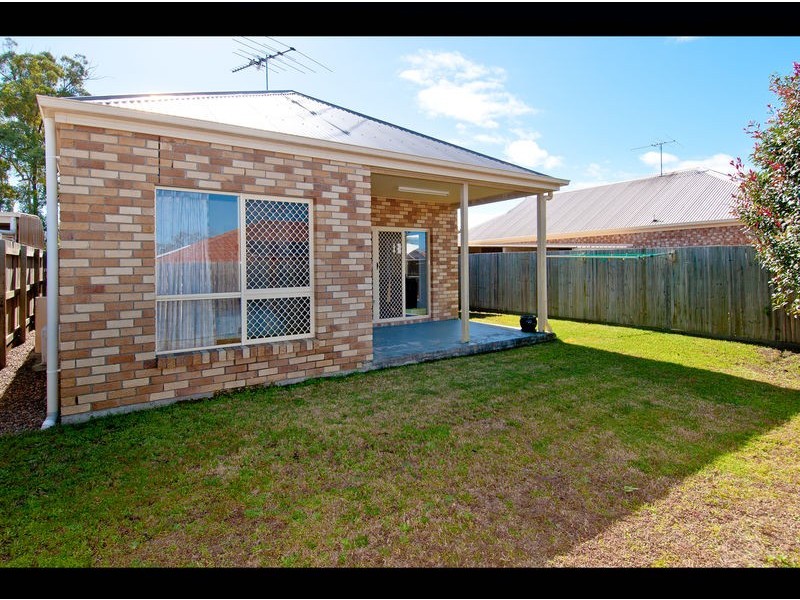 8 Solea Close, Forest Lake QLD 4078