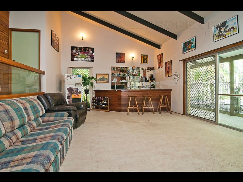 11 Pimpala Street, Loganlea QLD 4131