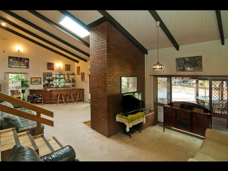 11 Pimpala Street, Loganlea QLD 4131