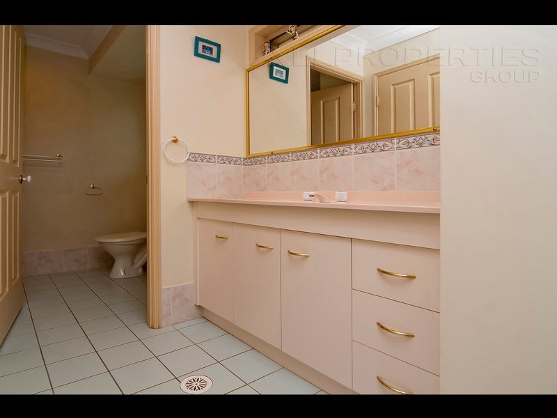 9-13 Coalstoun Court, Munruben QLD 4125