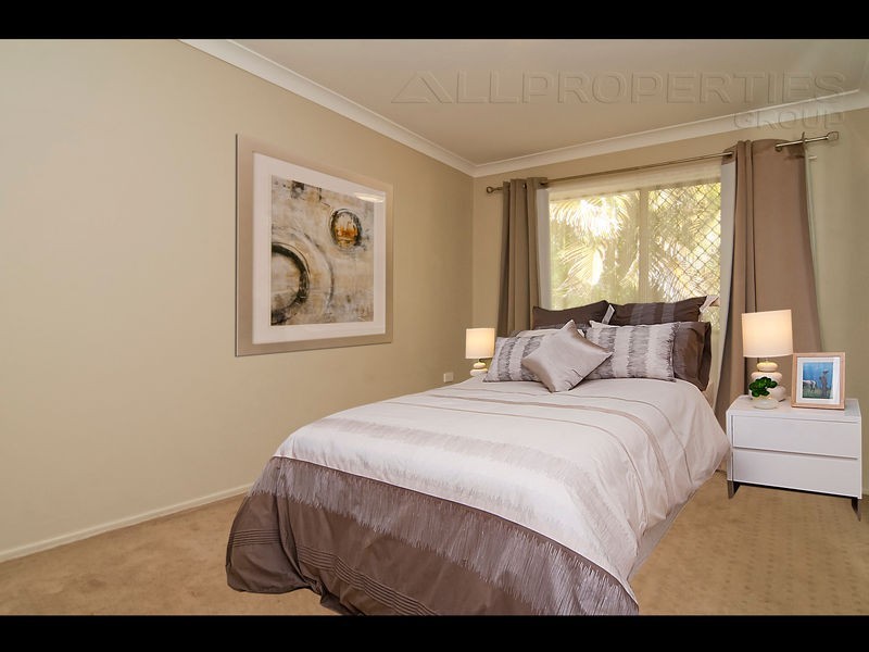 37 Brentwood Drive, Daisy Hill QLD 4127