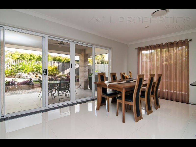 9 Boxwood Close, Heathwood QLD 4110