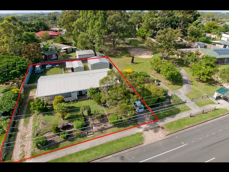 6 LETITIA STREET, Regents Park QLD 4118