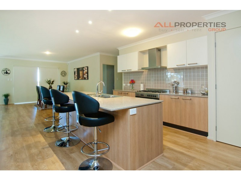 25 Stringybark Place, Heathwood QLD 4110