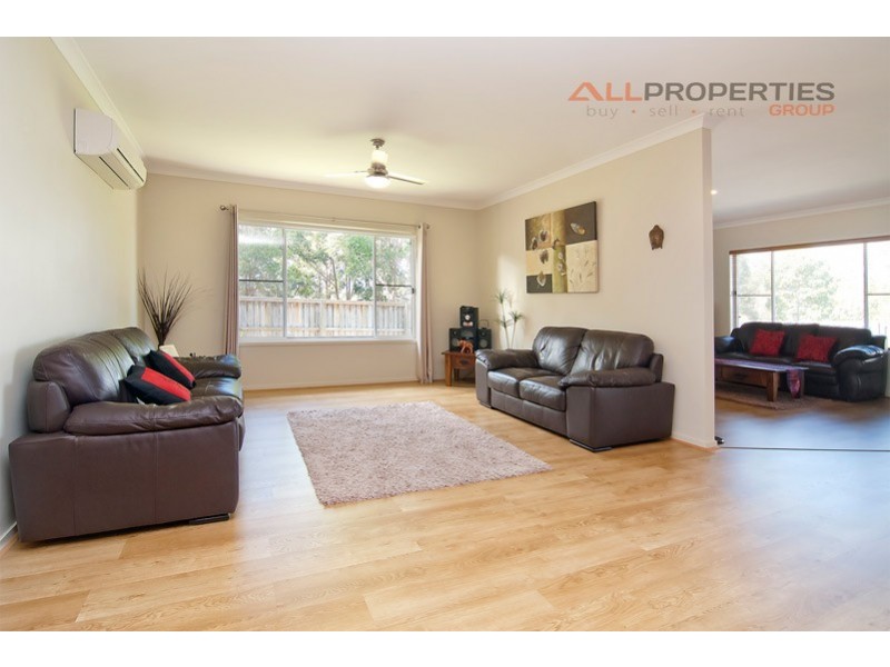 25 Stringybark Place, Heathwood QLD 4110