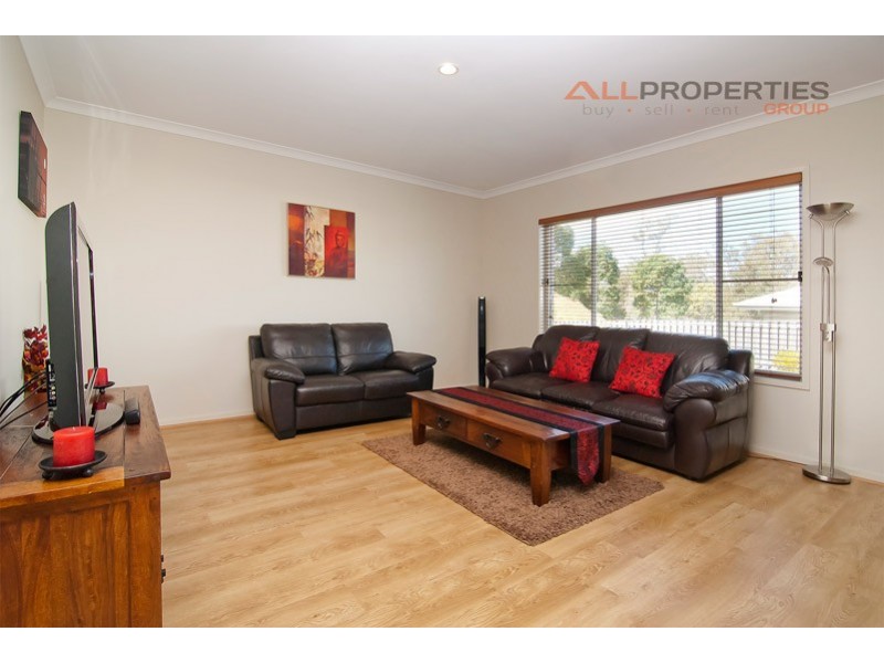 25 Stringybark Place, Heathwood QLD 4110