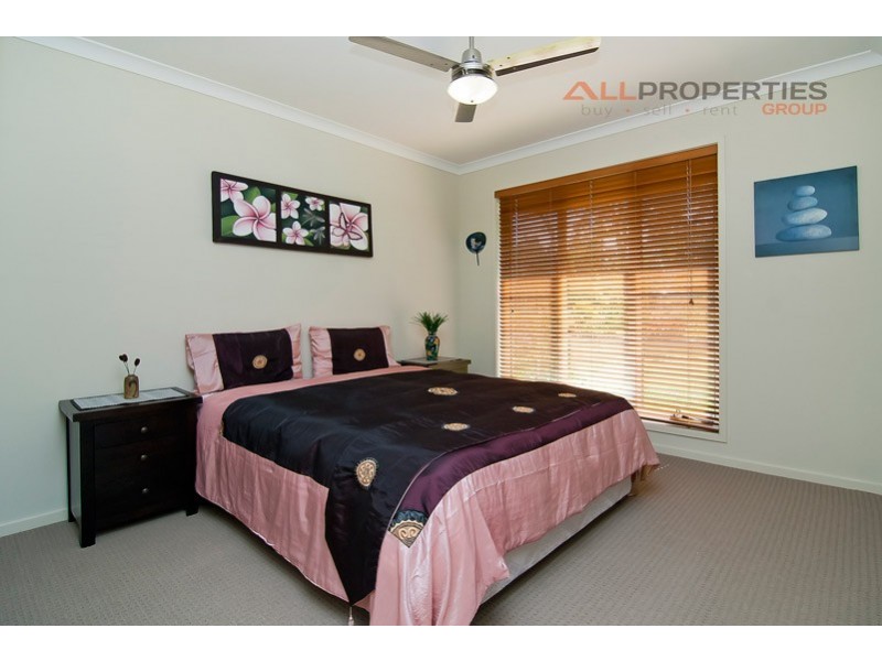 25 Stringybark Place, Heathwood QLD 4110