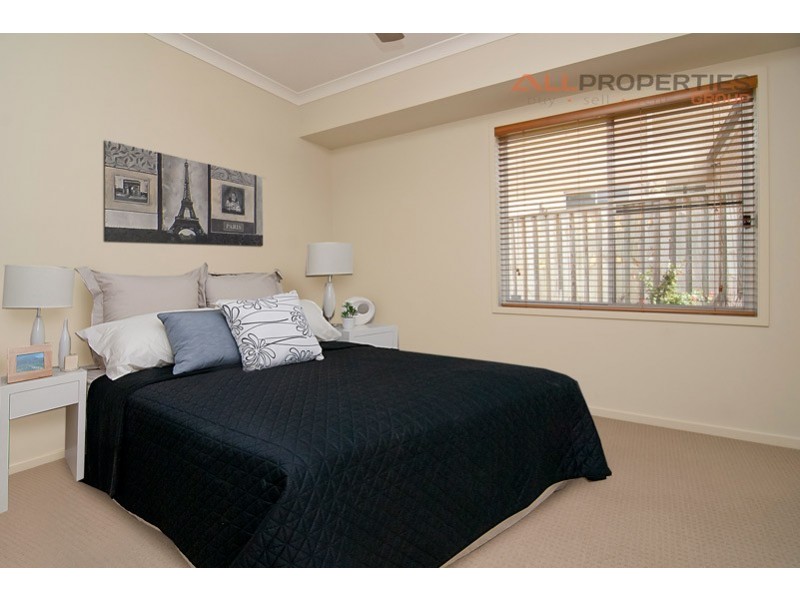 25 Stringybark Place, Heathwood QLD 4110