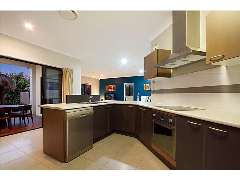 4 Cypress Street, Heathwood QLD 4110