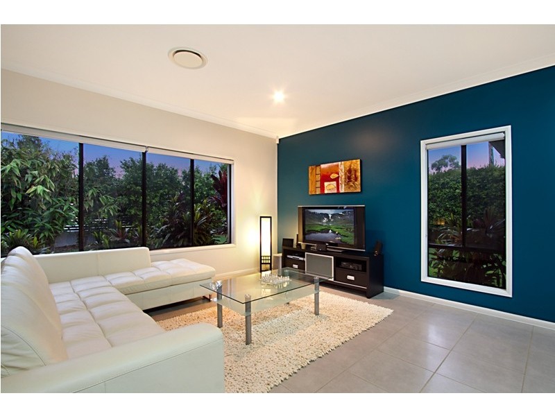 4 Cypress Street, Heathwood QLD 4110