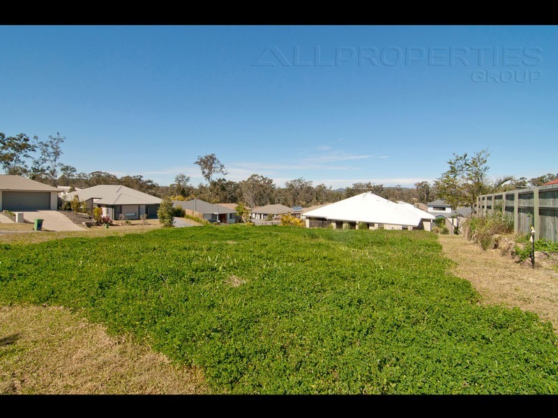 2 Jeff Collins Cct, Bellbird Park QLD 4300
