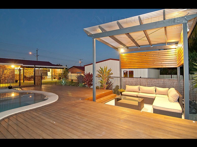 178 Emerald Drive, Regents Park QLD 4118