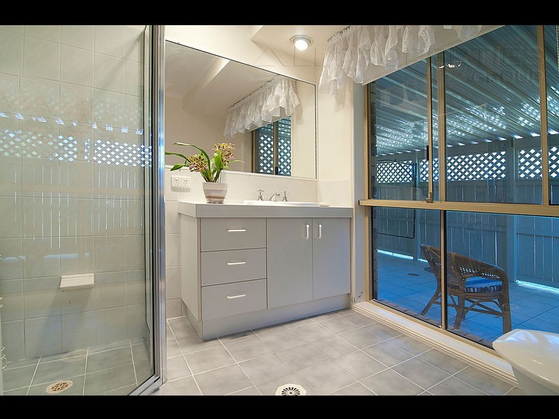 96 Greenhill Road, Munruben QLD 4125