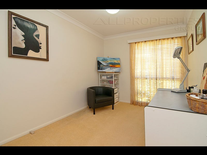 96 Greenhill Road, Munruben QLD 4125