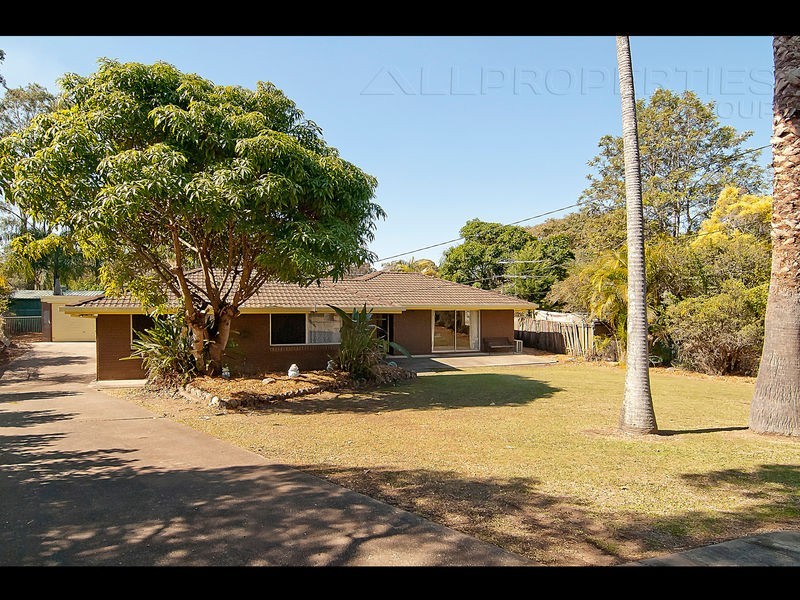 4 Pine Crescent, Browns Plains QLD 4118
