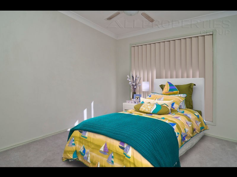 29 MURRUMBIDGEE STREET, Hillcrest QLD 4118