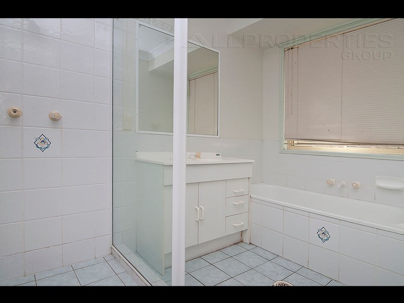 29 MURRUMBIDGEE STREET, Hillcrest QLD 4118