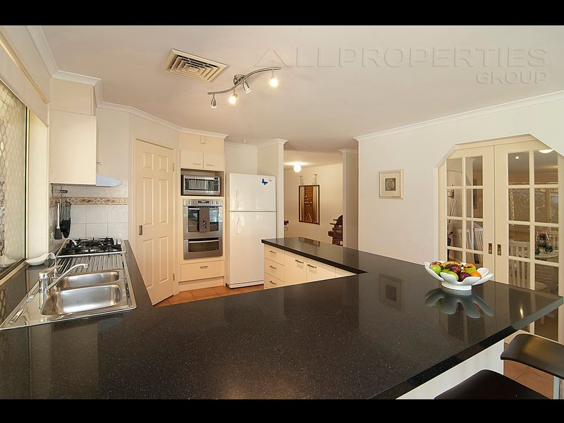 66 Glorious Way, Forest Lake QLD 4078