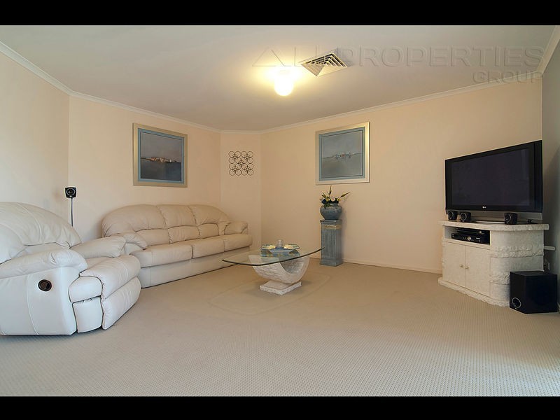 66 Glorious Way, Forest Lake QLD 4078