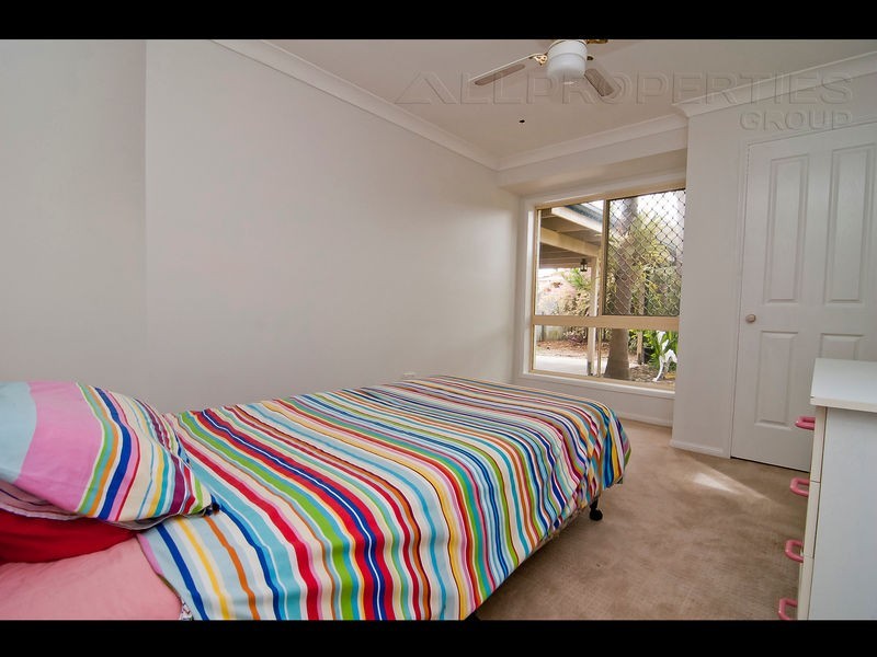 16 Diamantina Street, Hillcrest QLD 4118