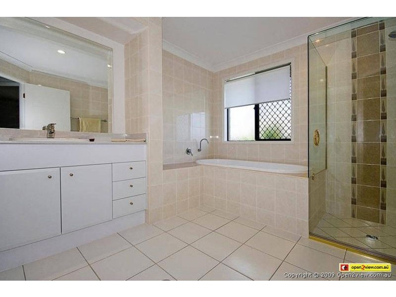 17 Stringybark Place, Heathwood QLD 4110