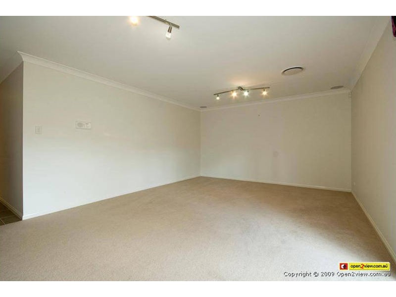 17 Stringybark Place, Heathwood QLD 4110