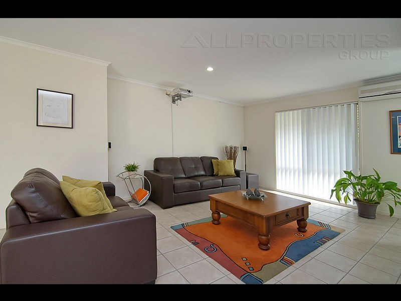 91 Prospect St, Parkinson QLD 4115